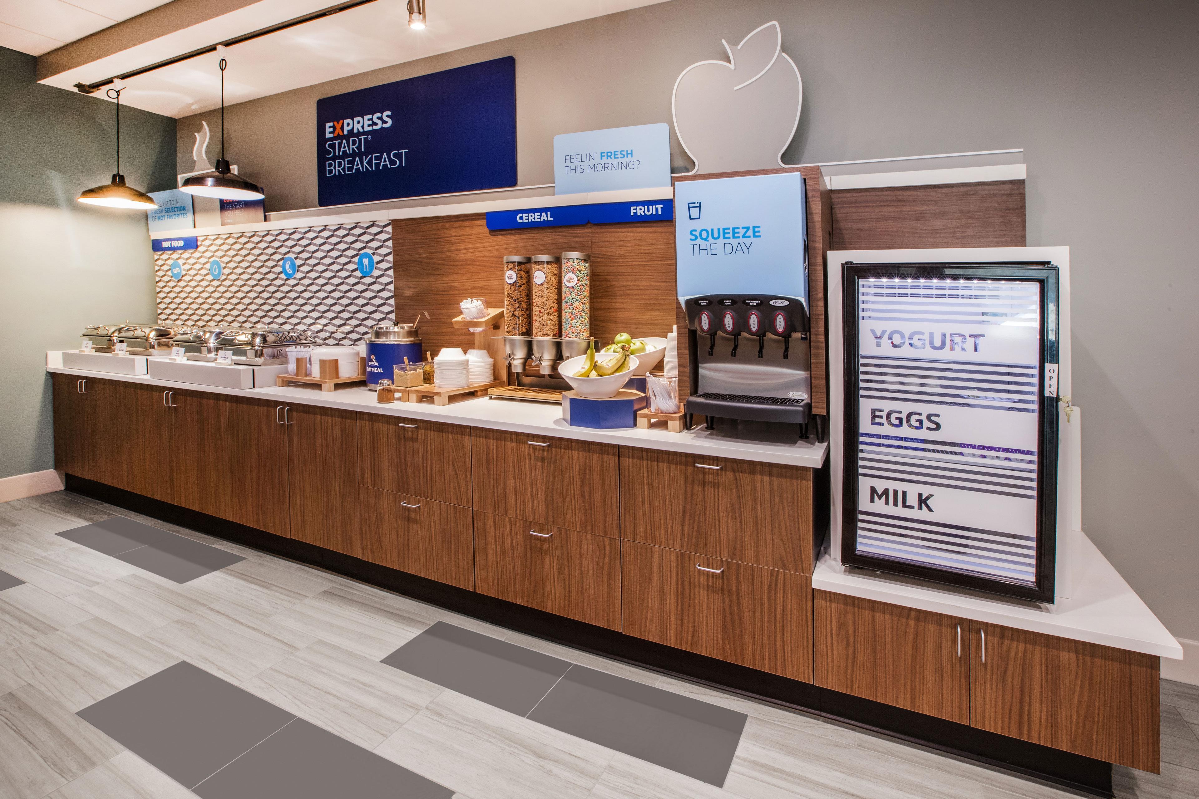 Holiday Inn Express Hotels- Hampton By Ihg Exterior photo
