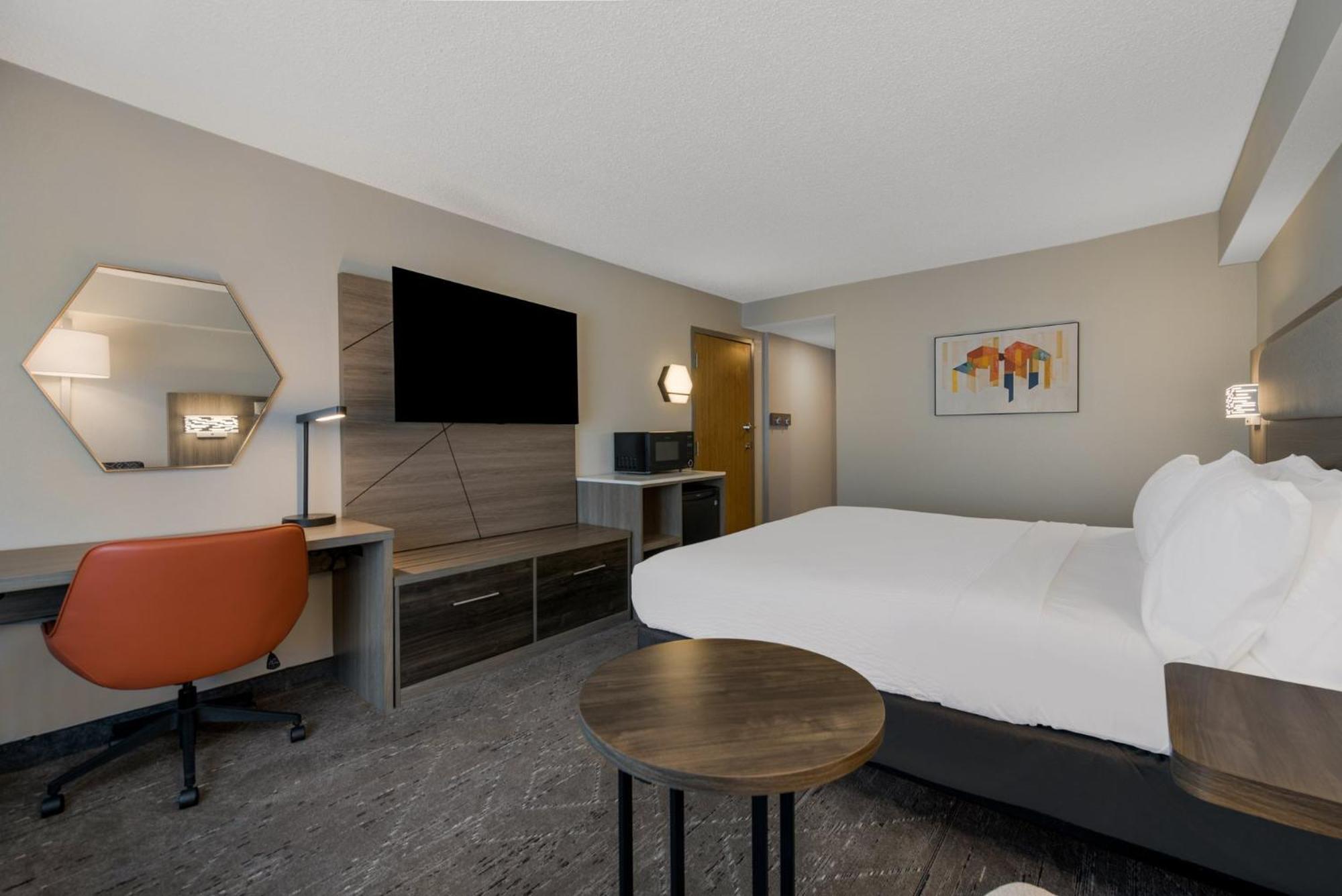 Holiday Inn Express Hotels- Hampton By Ihg Exterior photo