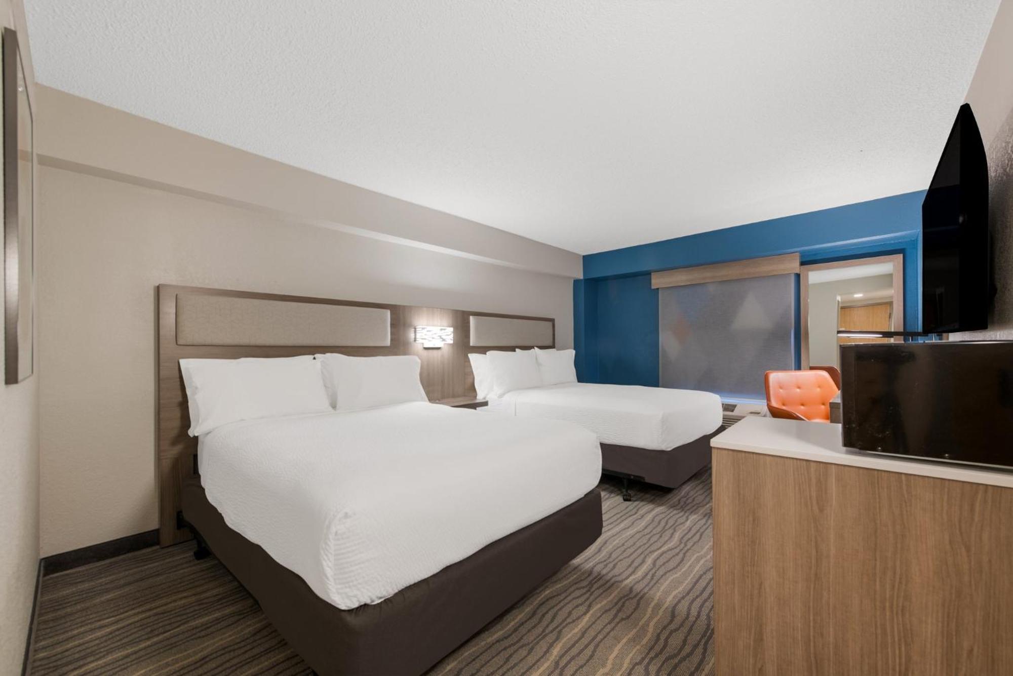 Holiday Inn Express Hotels- Hampton By Ihg Exterior photo