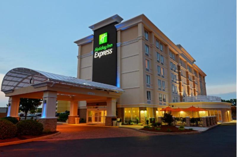 Holiday Inn Express Hotels- Hampton By Ihg Exterior photo